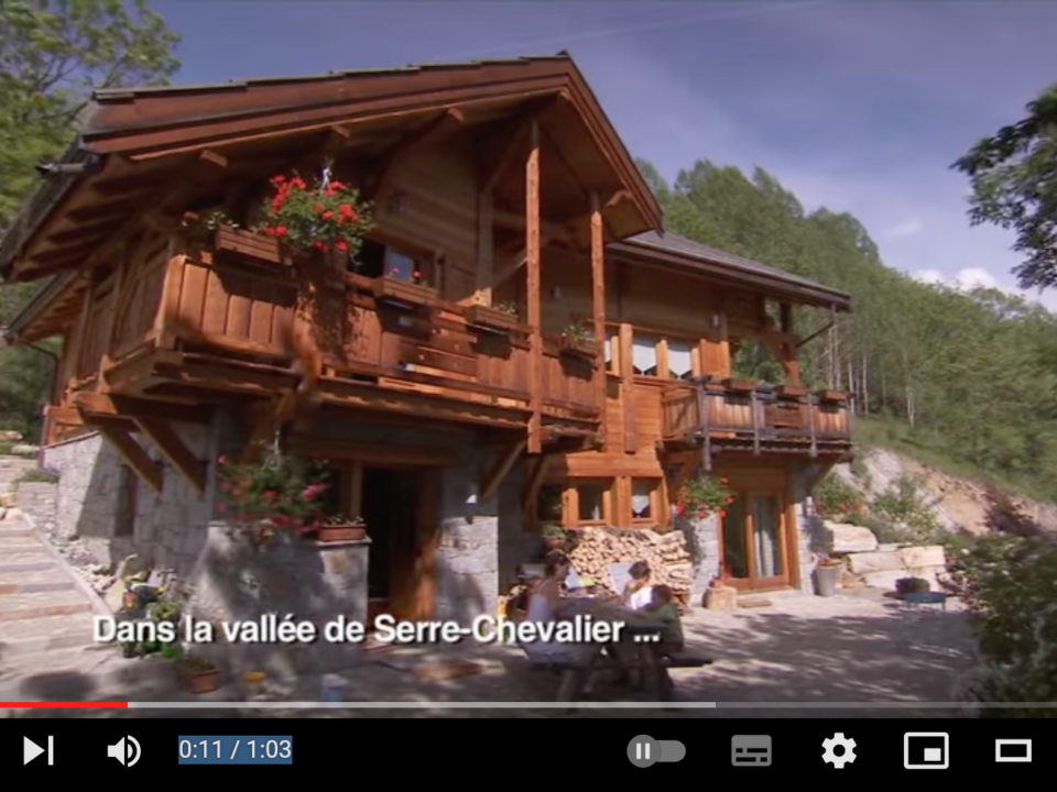 chalets-bayrou-vidéo-TF1-du-côté-de-chez-vous